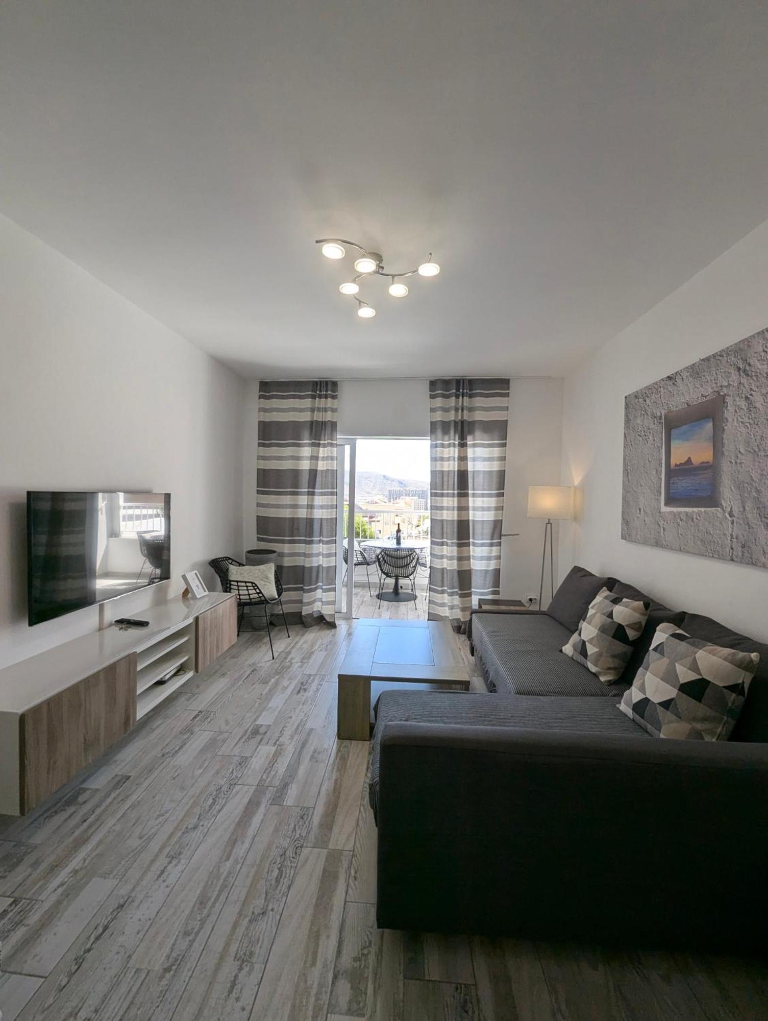 Cozy Apartment In Los Cristianos Guincho  Dış mekan fotoğraf