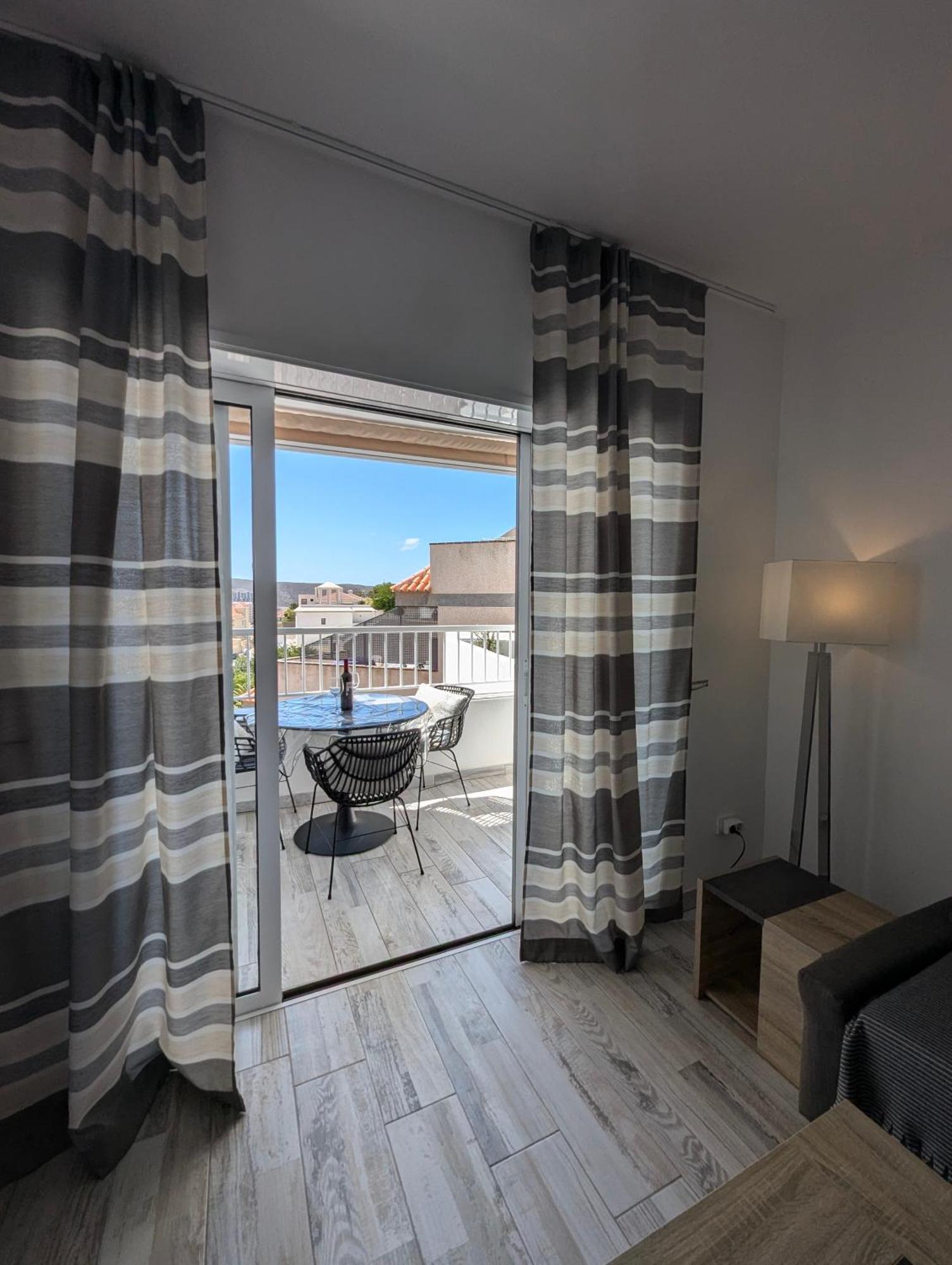 Cozy Apartment In Los Cristianos Guincho  Dış mekan fotoğraf